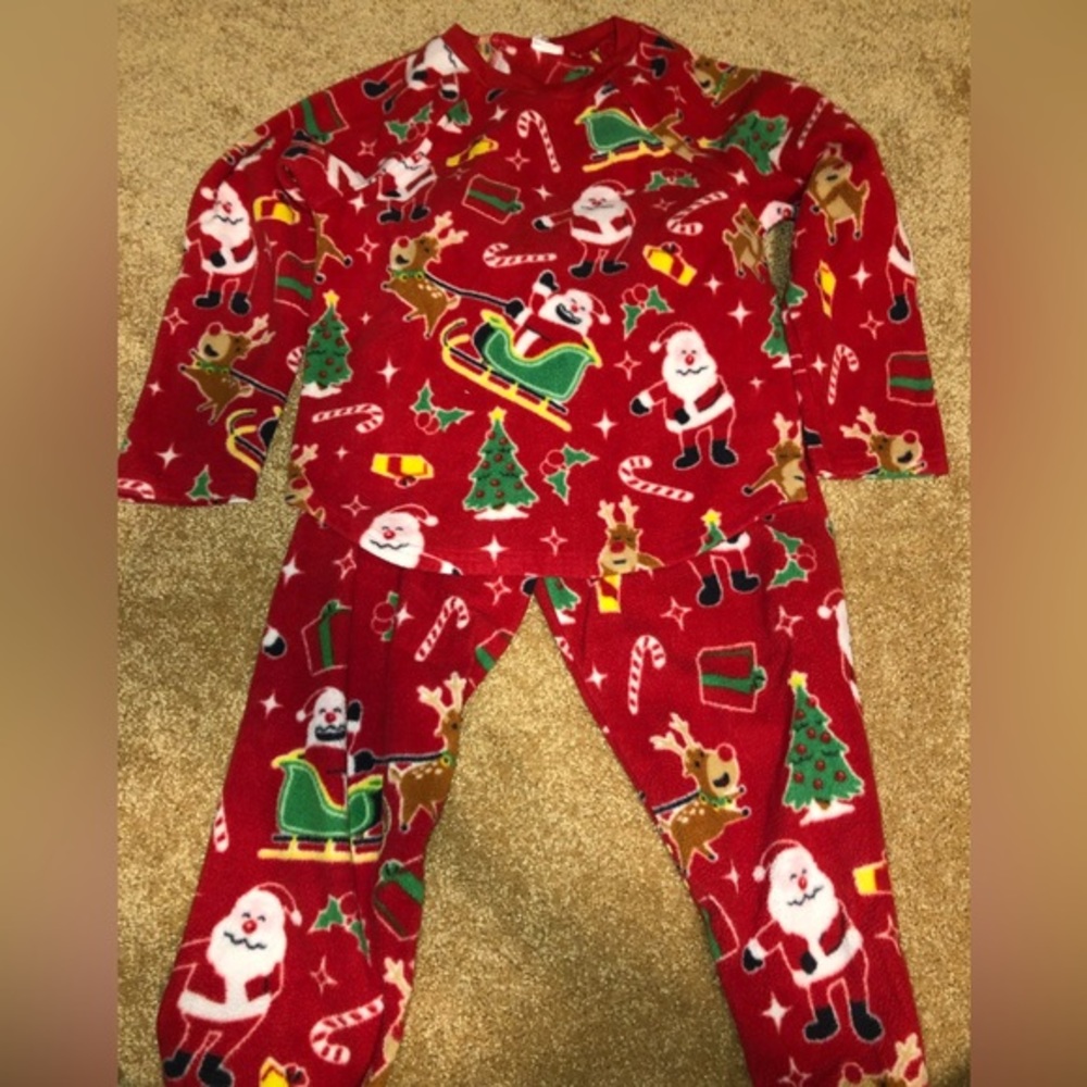 Childrens place Christmas pajamas set size‎ 5/6 small